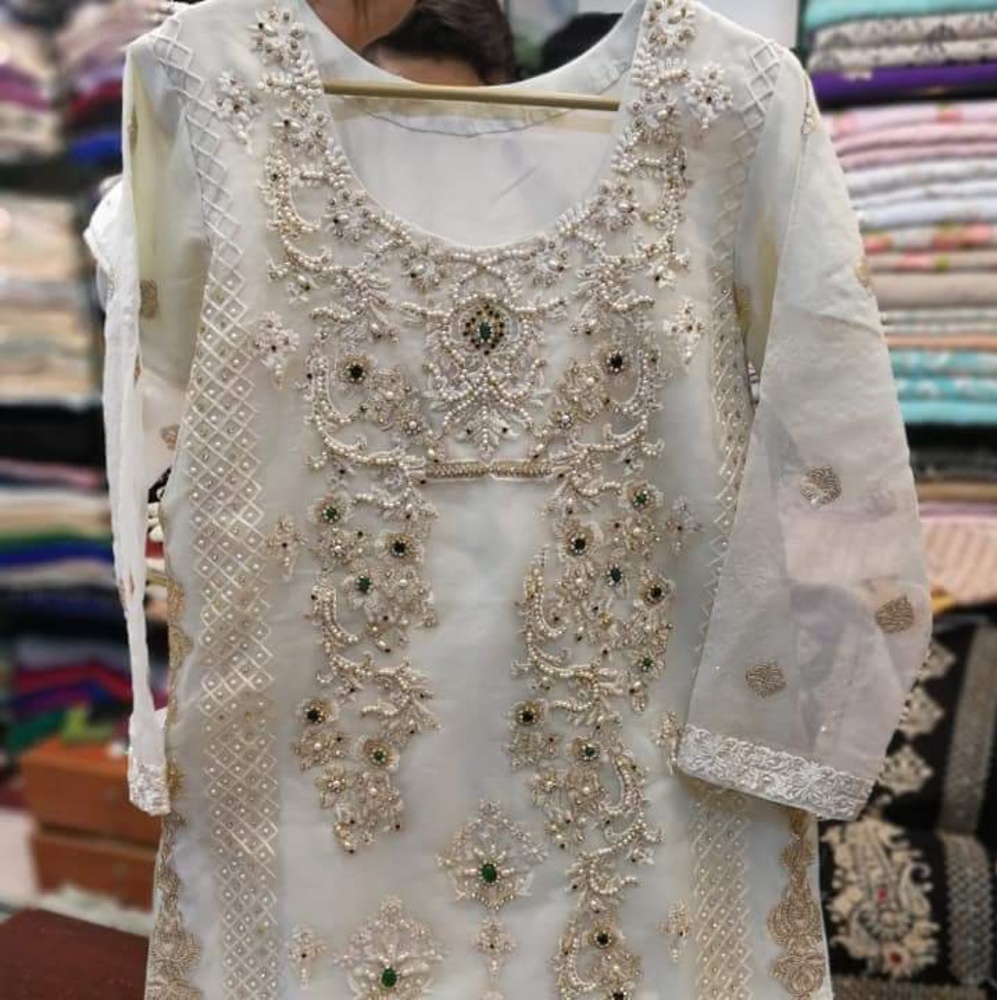 Dress - Picture 4 of 4